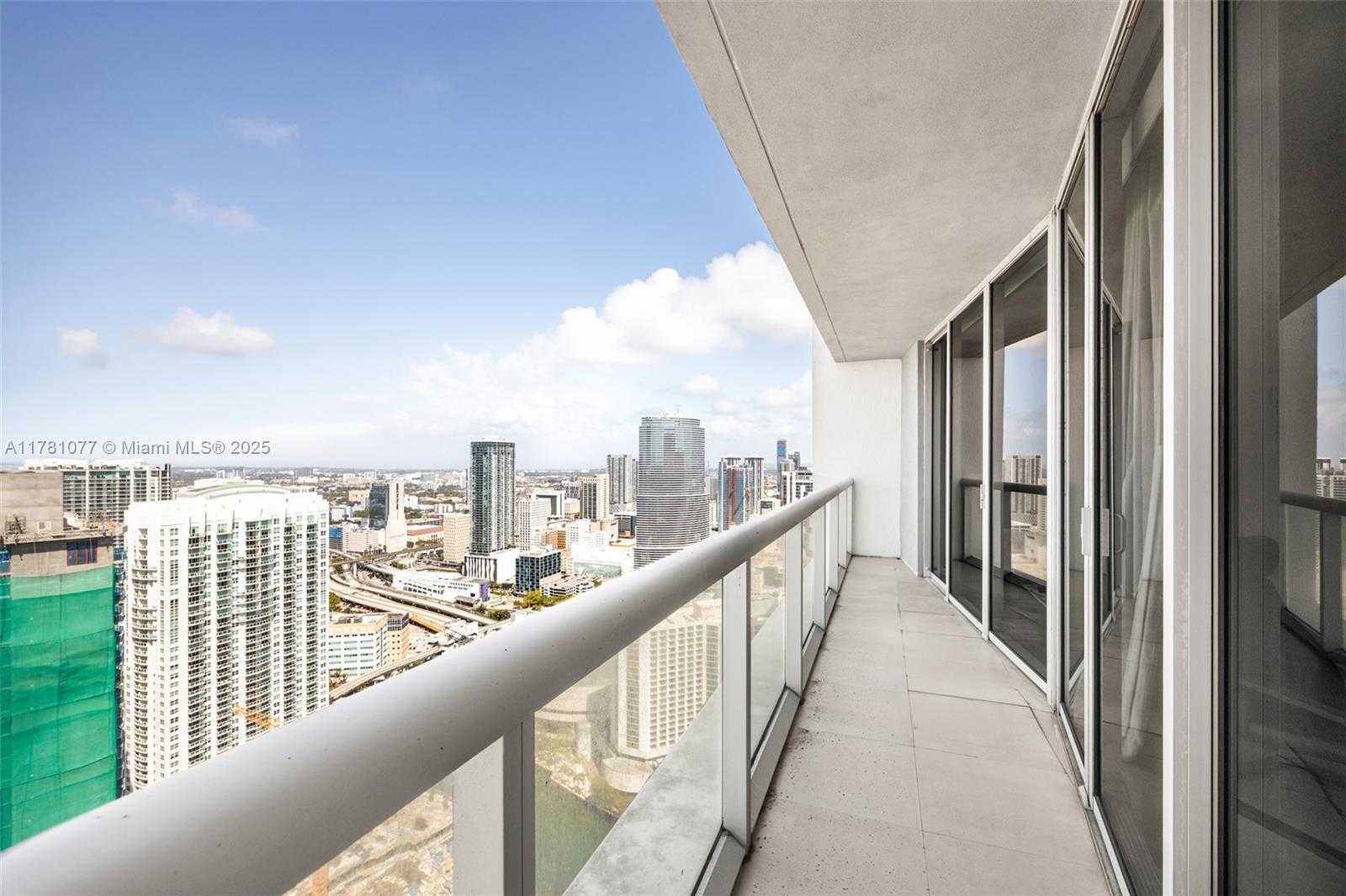 Small Image of 485 BRICKELL AVE #4707, Miami Number 23