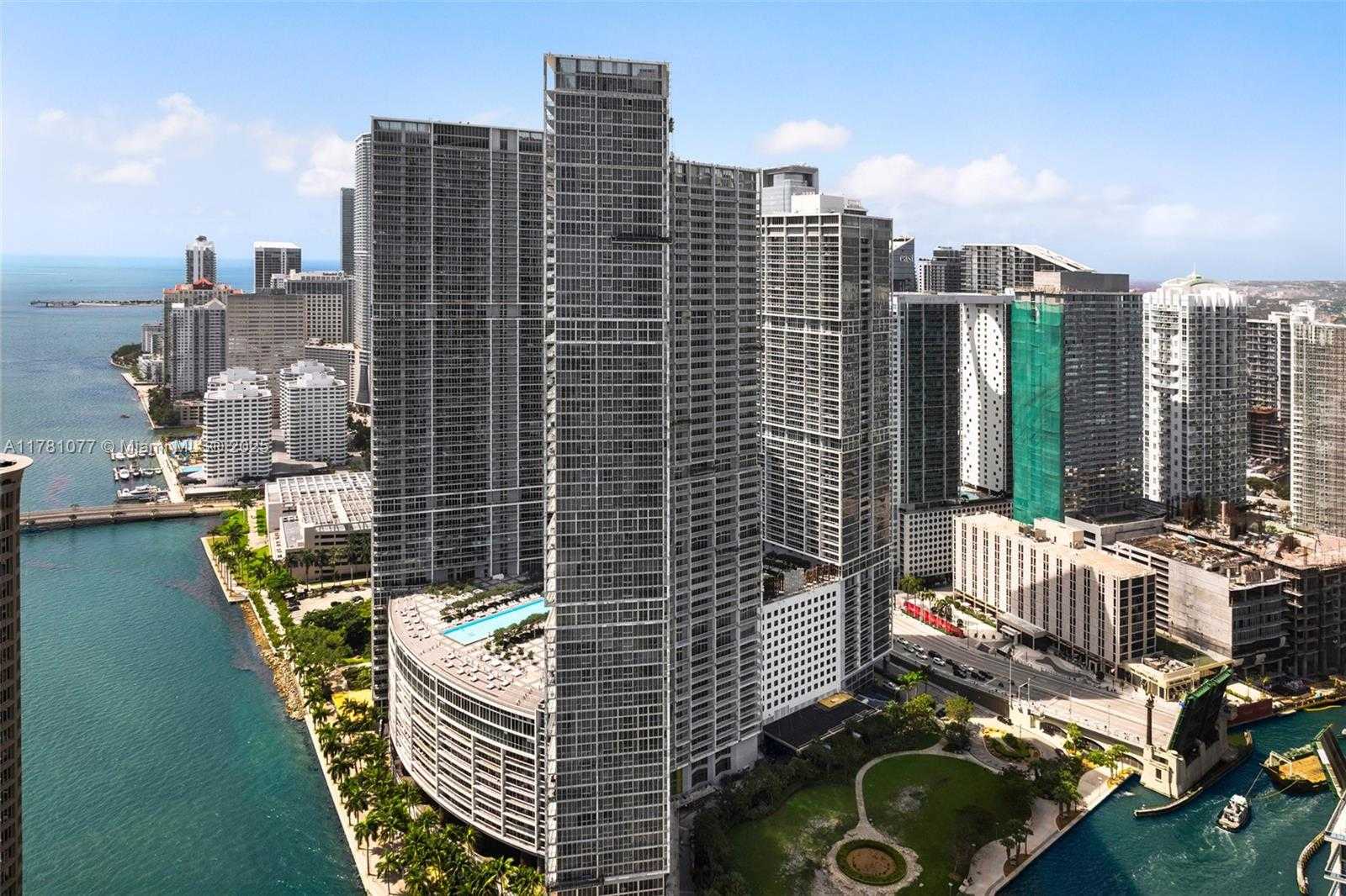 Small Image of 485 BRICKELL AVE #4707, Miami Number 30
