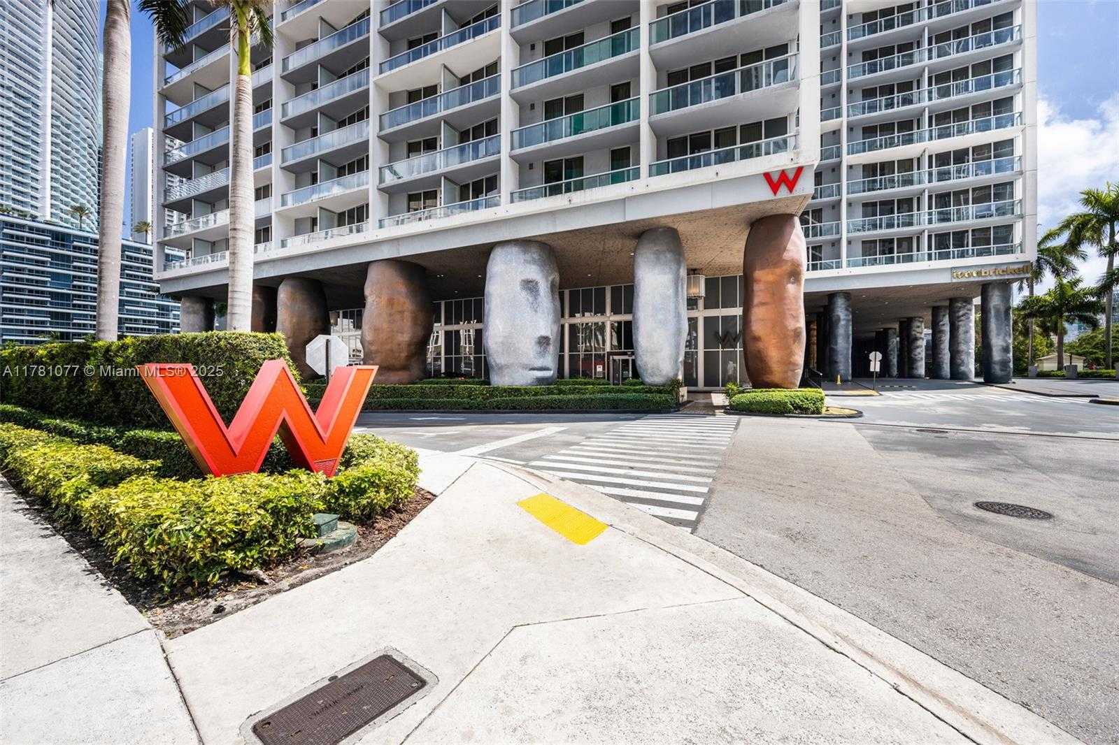 Small Image of 485 BRICKELL AVE #4707, Miami Number 4