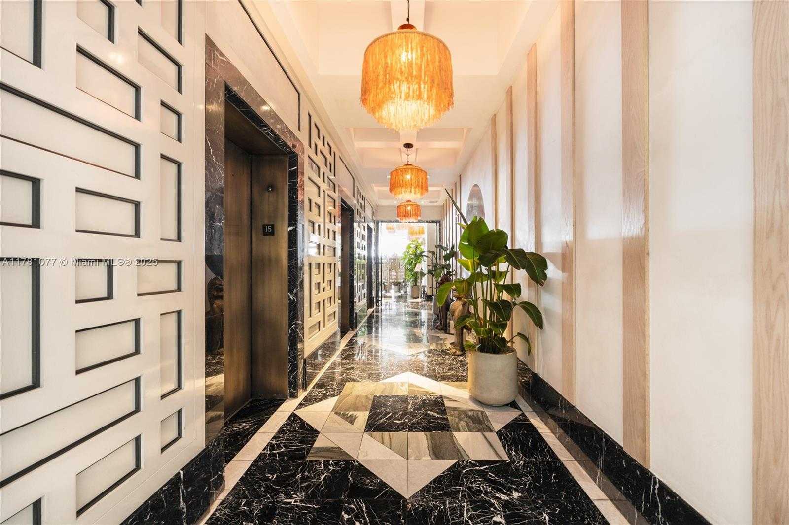 Small Image of 485 BRICKELL AVE #4707, Miami Number 7