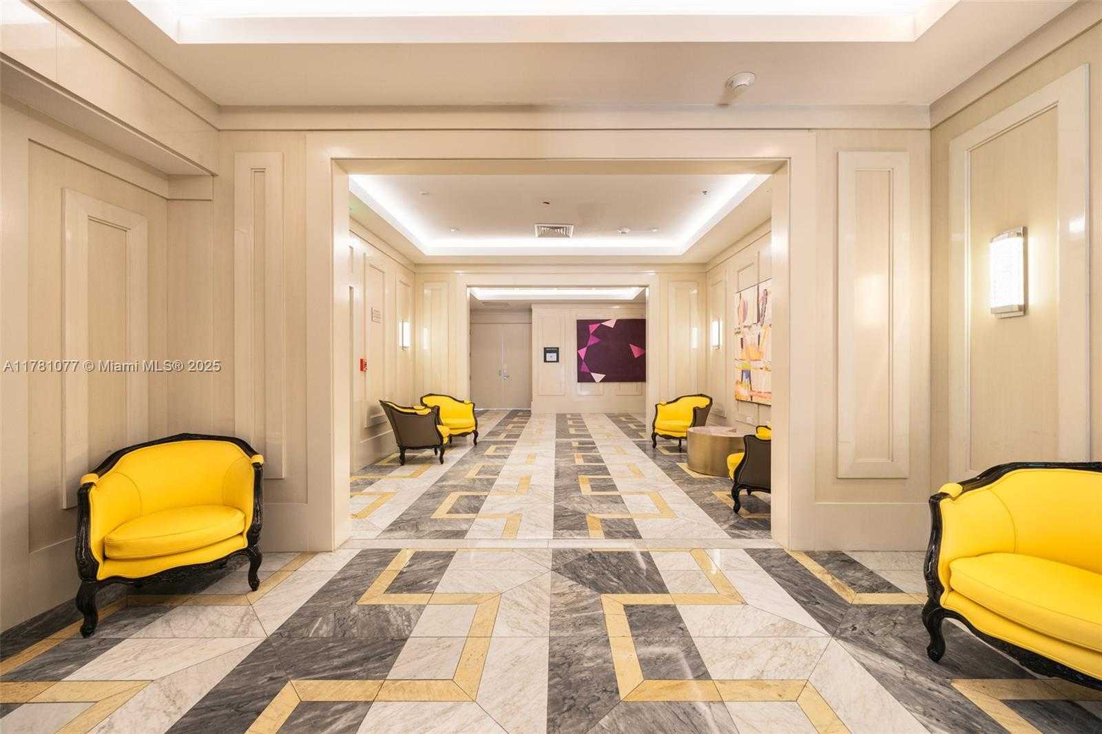 Small Image of 485 BRICKELL AVE #4707, Miami Number 8