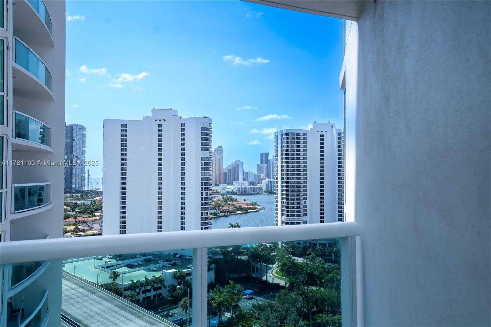 Small Image of 19400 TURNBERRY WAY #1732, Aventura Number 12