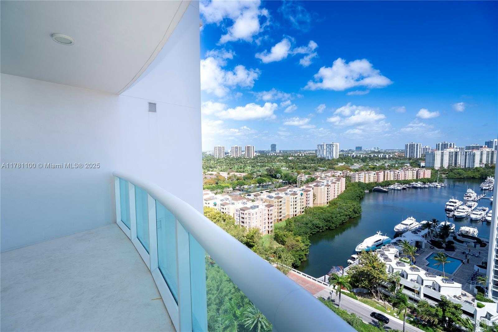Small Image of 19400 TURNBERRY WAY #1732, Aventura Number 25