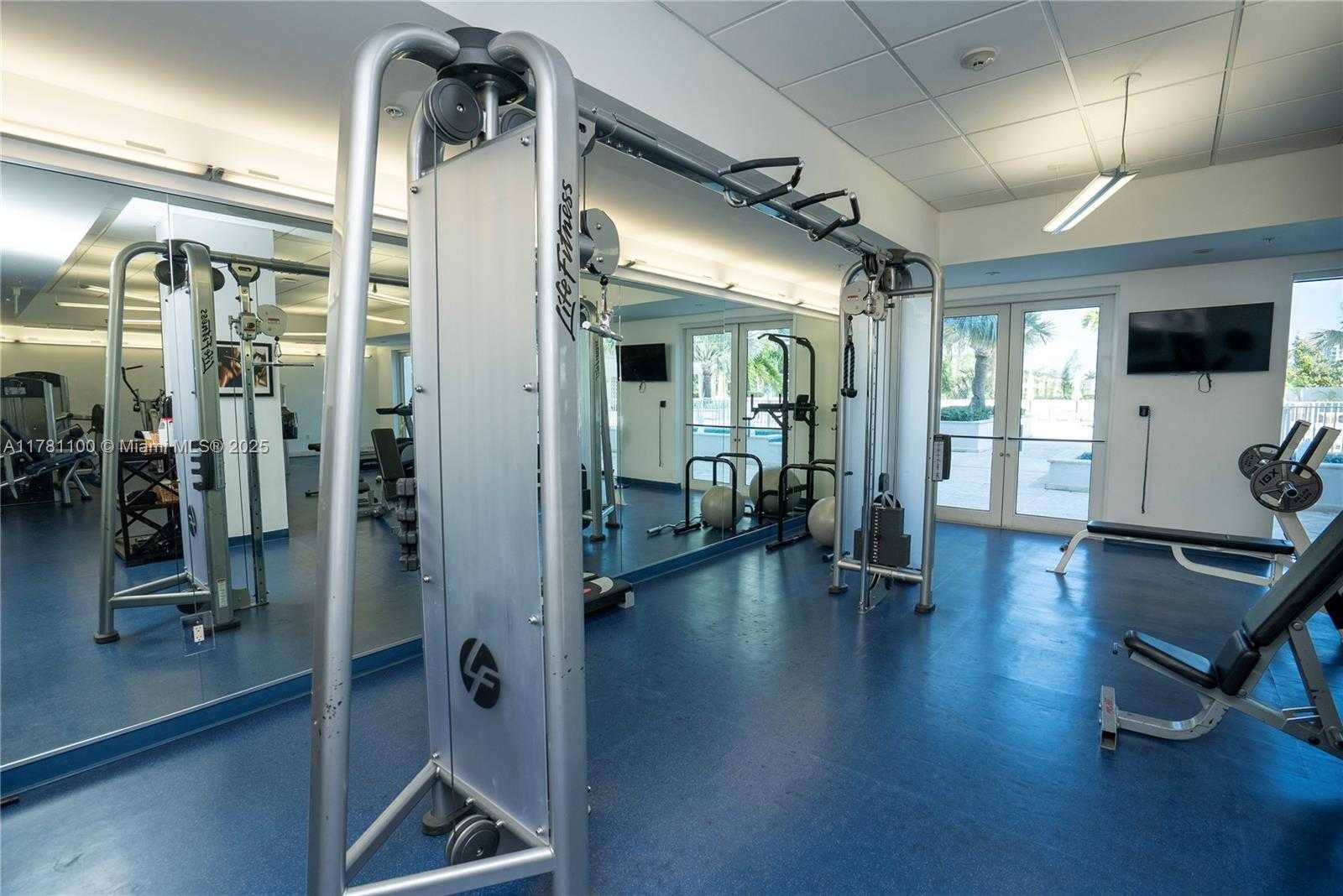 Small Image of 19400 TURNBERRY WAY #1732, Aventura Number 28