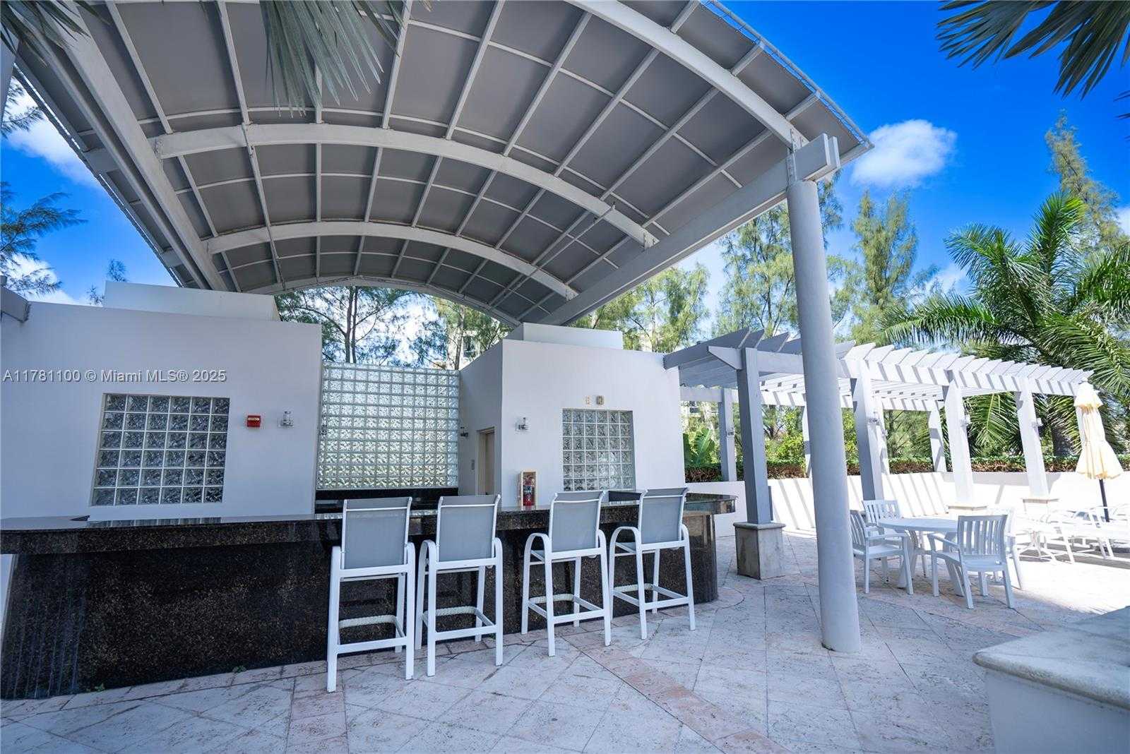Small Image of 19400 TURNBERRY WAY #1732, Aventura Number 30