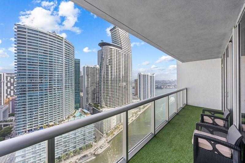Small Image of 485 BRICKELL AVE #3503, Miami Number 21