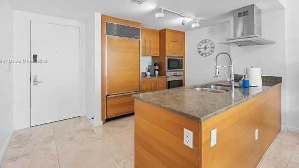 Small Image of 485 BRICKELL AVE #3503, Miami Number 5