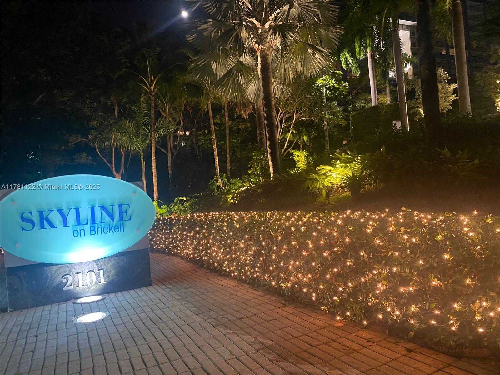 Small Image of 2101 Brickell Ave, Miami, FL 33129, USA Number 11