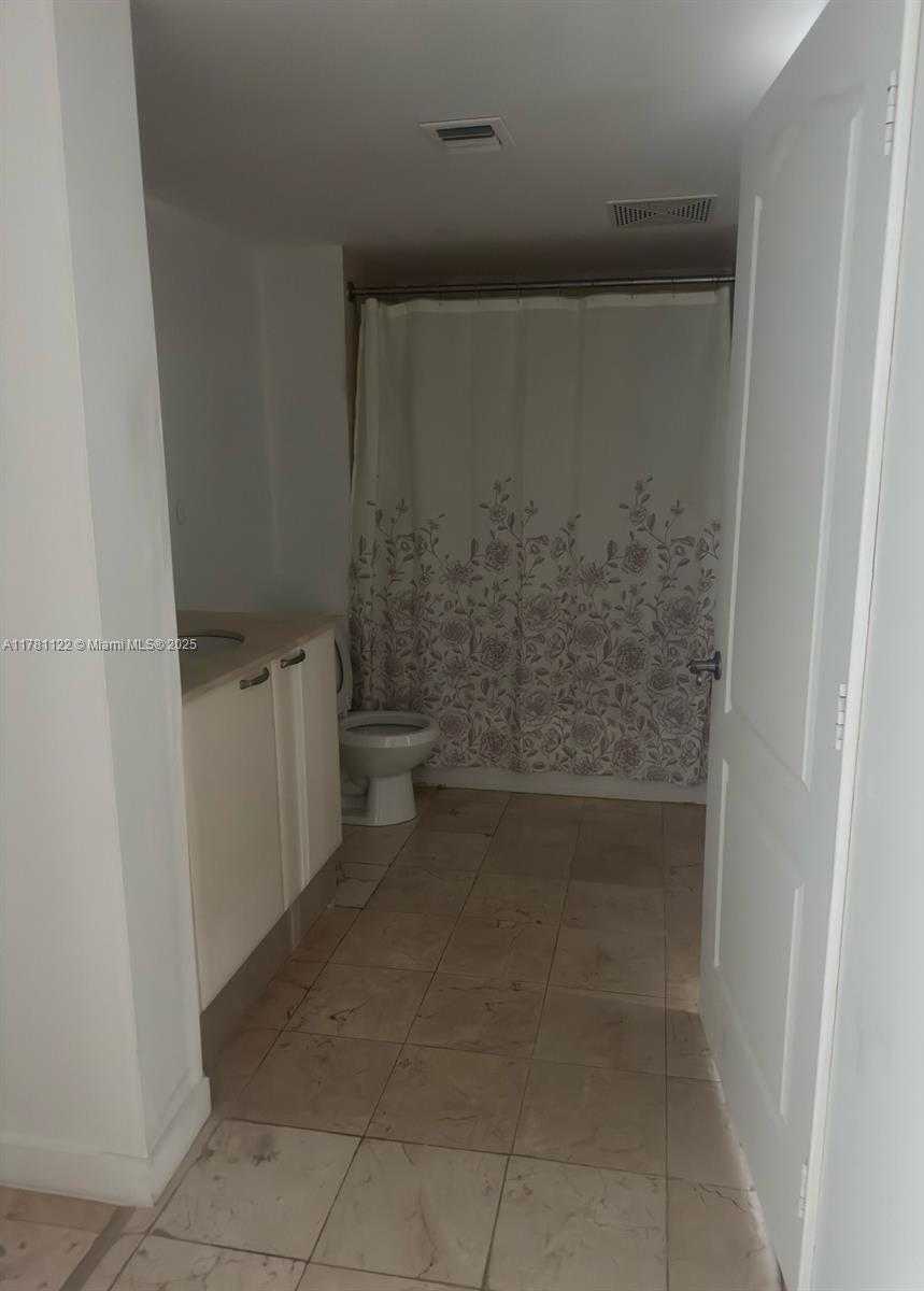 Small Image of 2101 Brickell Ave, Miami, FL 33129, USA Number 22