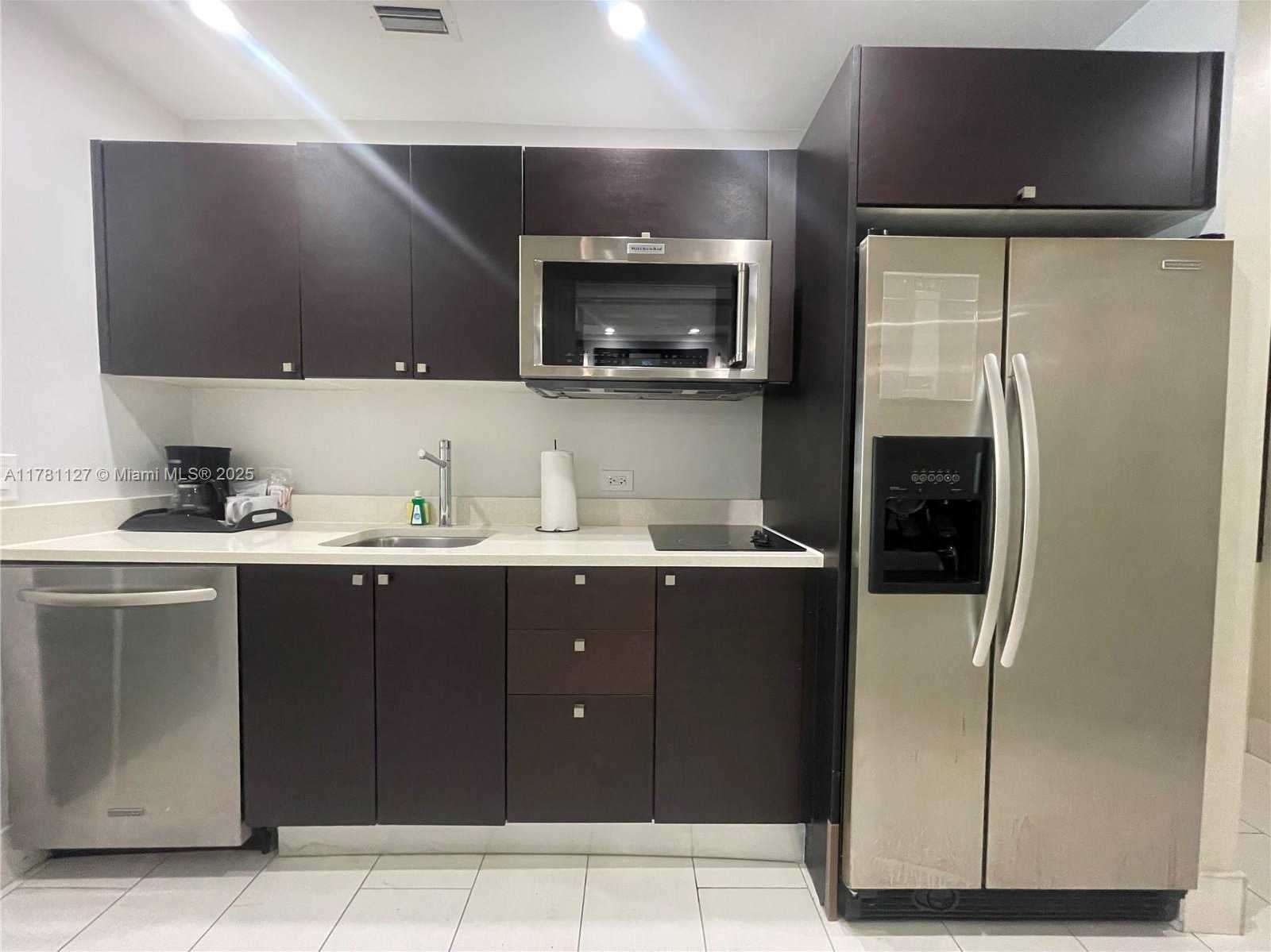 Small Image of 5300 NORTH WEST 87TH AVE #1103, Doral Number 15