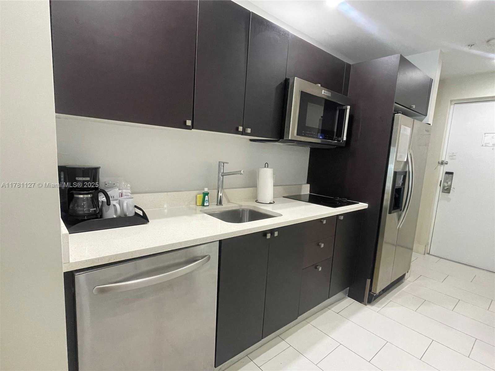 Small Image of 5300 NORTH WEST 87TH AVE #1103, Doral Number 16