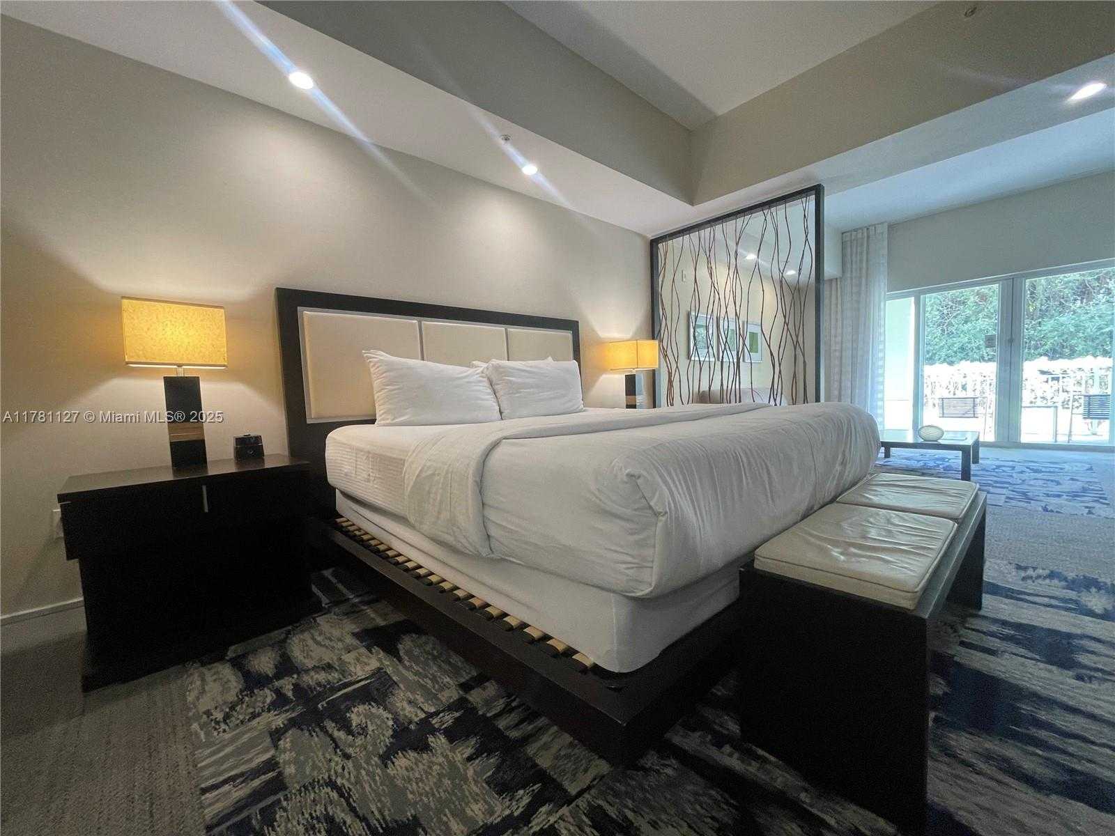 Small Image of 5300 NORTH WEST 87TH AVE #1103, Doral Number 3