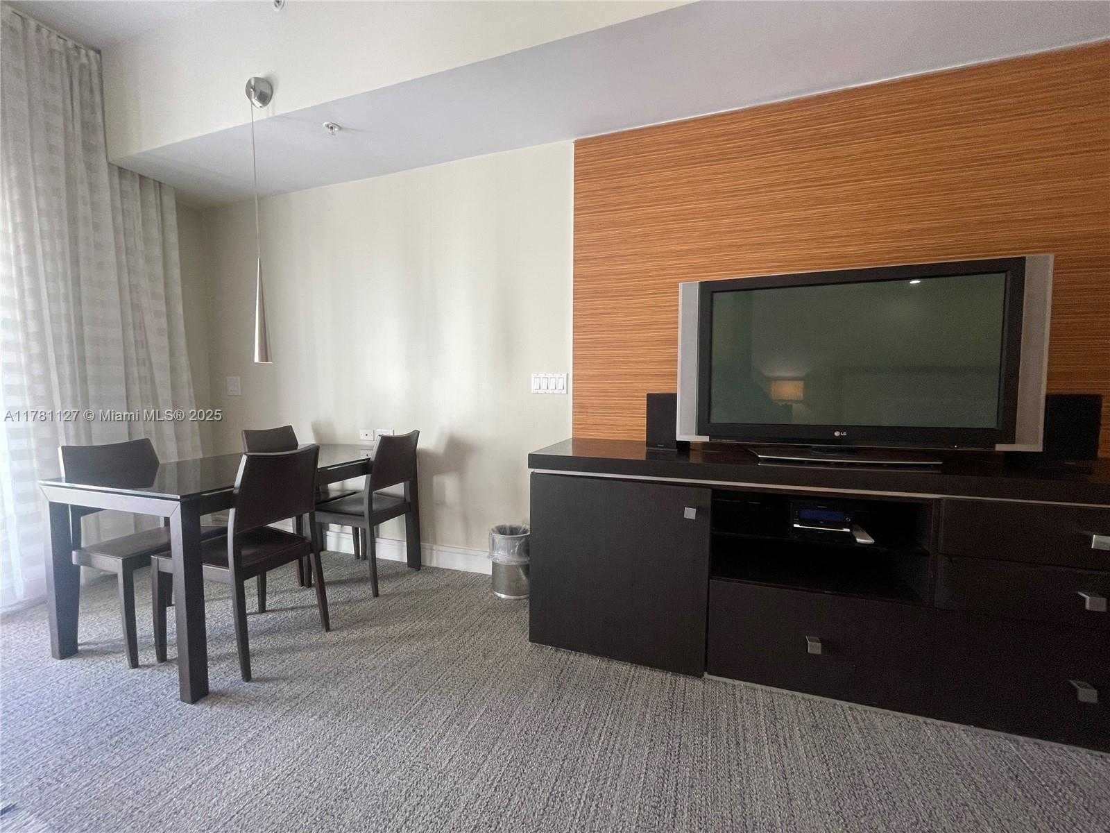 Small Image of 5300 NORTH WEST 87TH AVE #1103, Doral Number 30