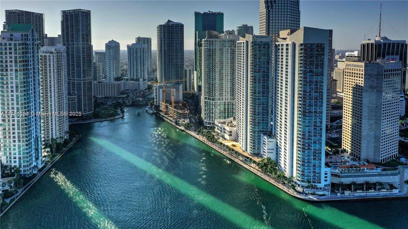 Small Image of 325 #3524, Miami Number 11