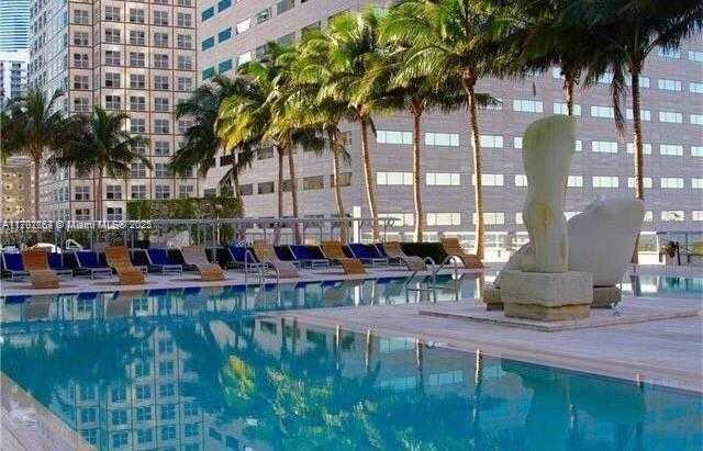 Small Image of 325 #3524, Miami Number 33