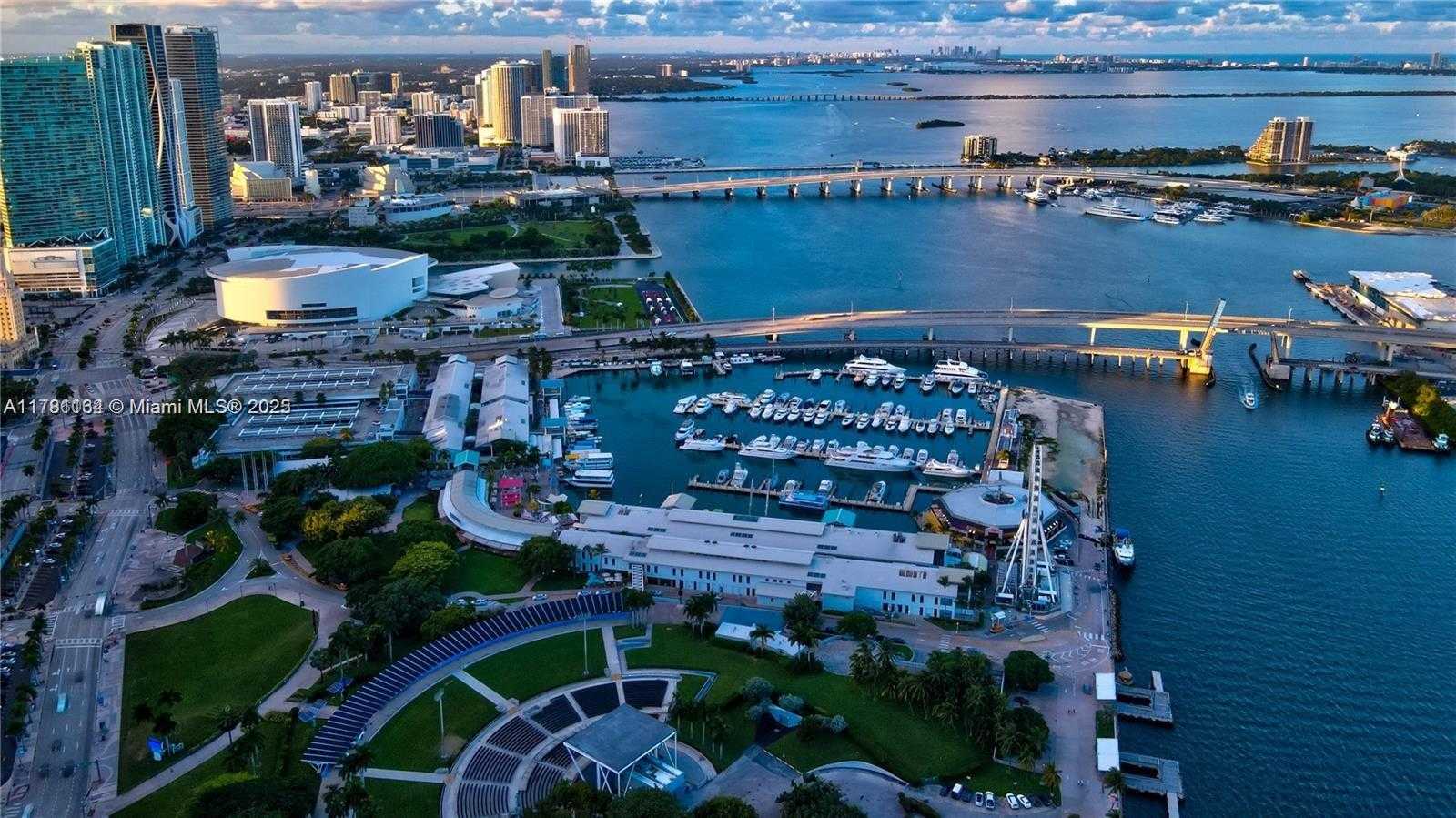 Small Image of 325 #3524, Miami Number 8