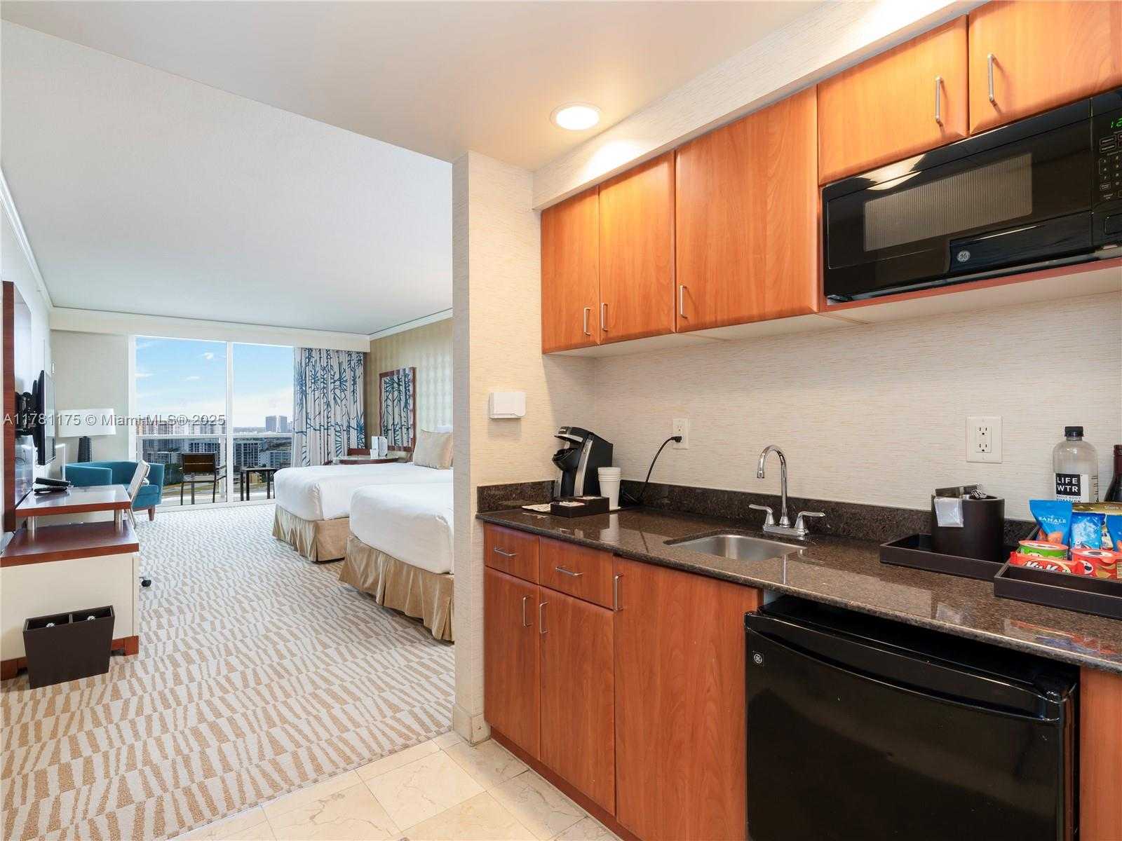 Small Image of 18001 COLLINS AVE #1701, Sunny Isles Beach Number 3