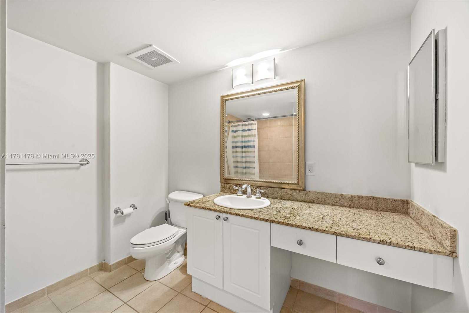 Small Image of 19501 WEST COUNTRY CLUB DR #2106, Aventura Number 12