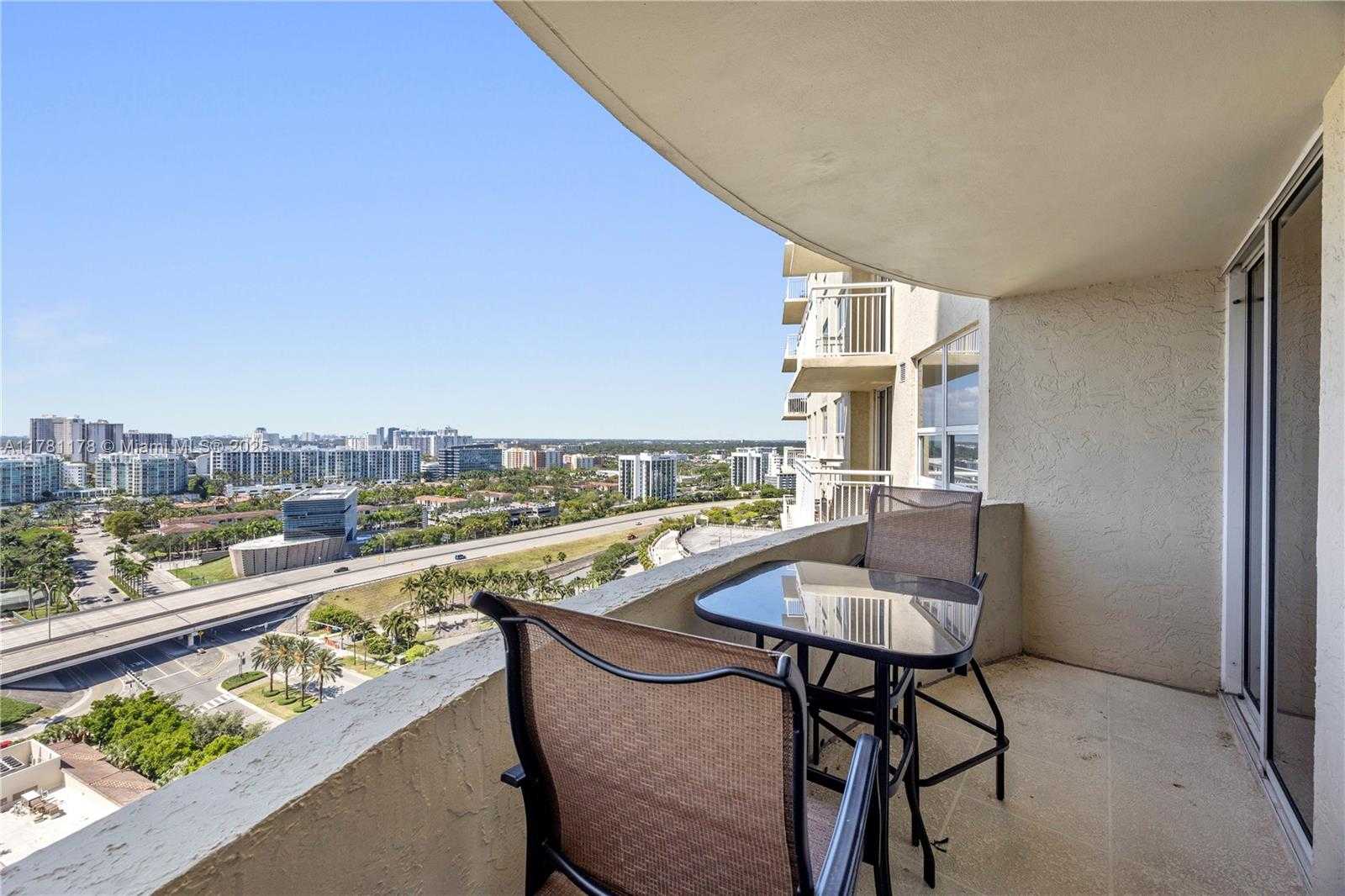 Small Image of 19501 WEST COUNTRY CLUB DR #2106, Aventura Number 16