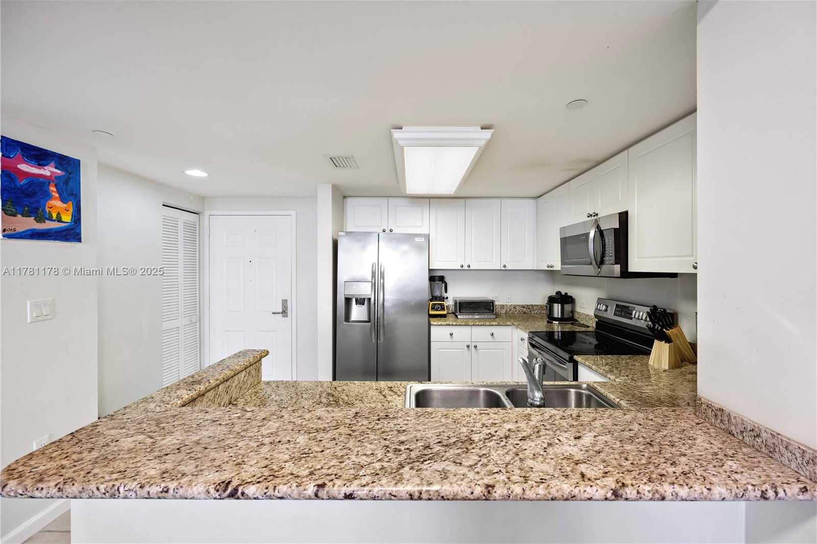 Small Image of 19501 WEST COUNTRY CLUB DR #2106, Aventura Number 8
