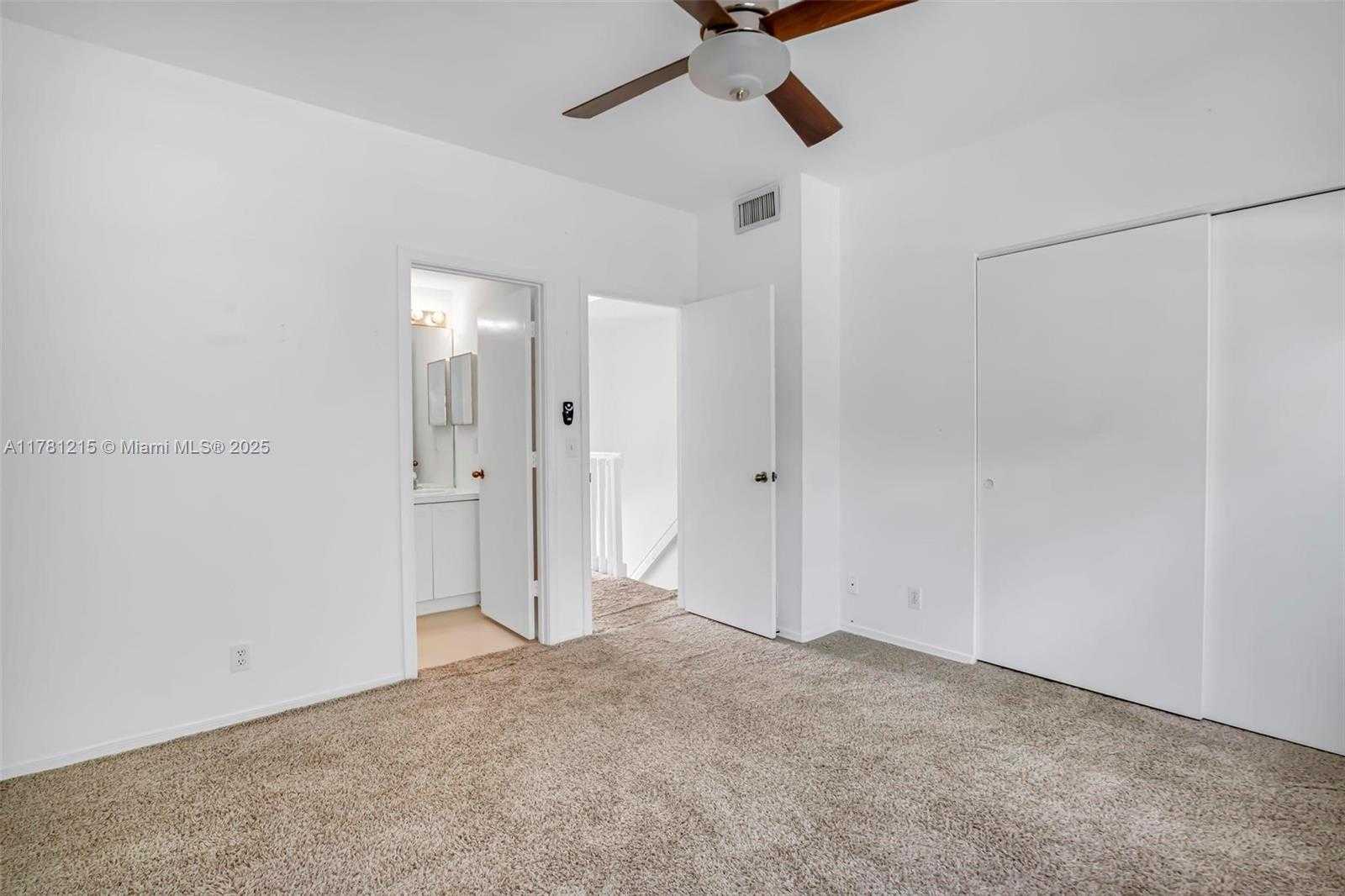 Small Image of 8151 SAN CARLOS CIR, Tamarac Number 11