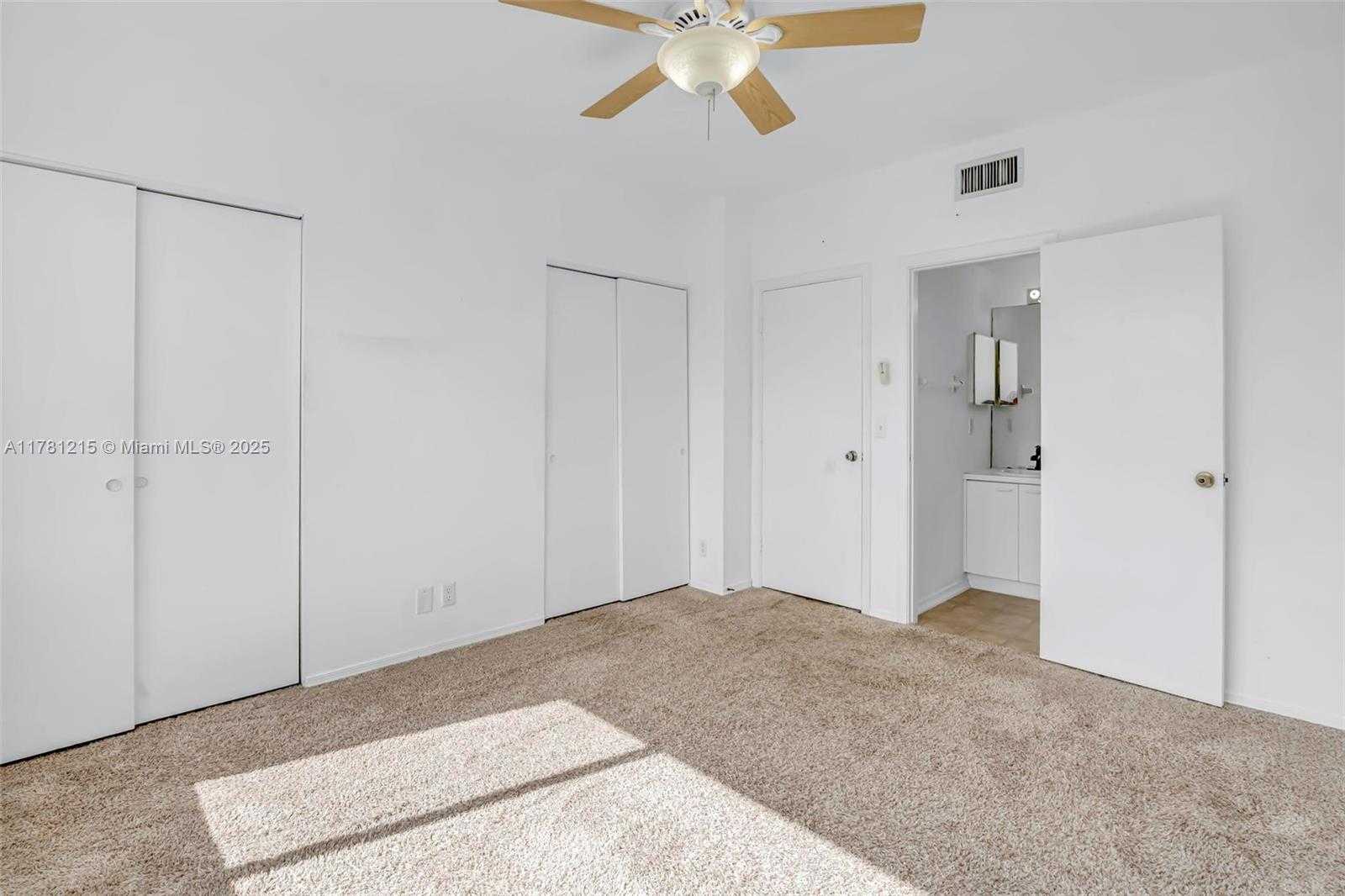 Small Image of 8151 SAN CARLOS CIR, Tamarac Number 12