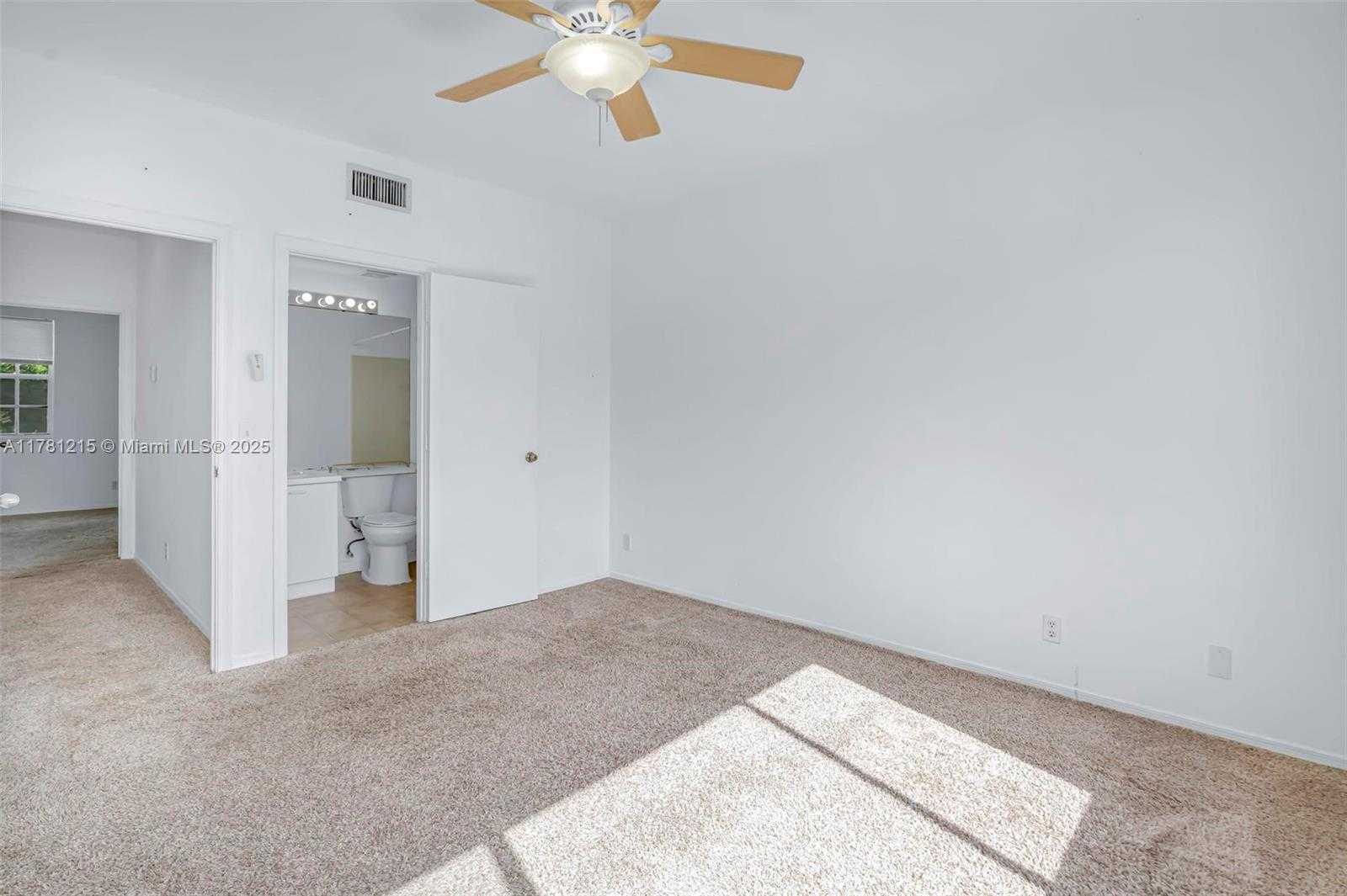 Small Image of 8151 SAN CARLOS CIR, Tamarac Number 13