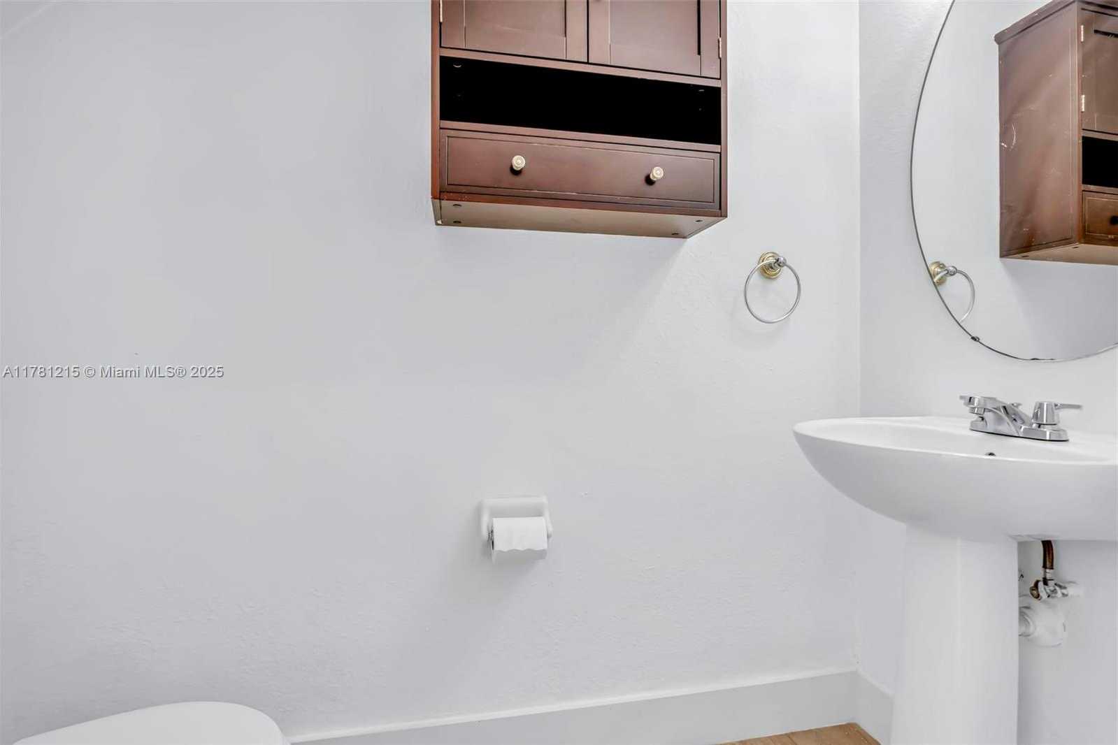 Small Image of 8151 SAN CARLOS CIR, Tamarac Number 14