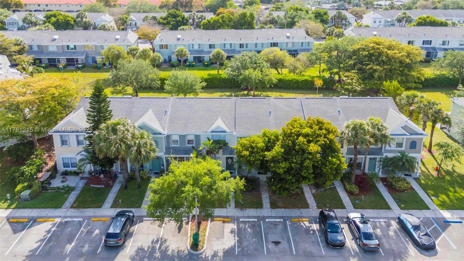Small Image of 8151 SAN CARLOS CIR, Tamarac Number 24