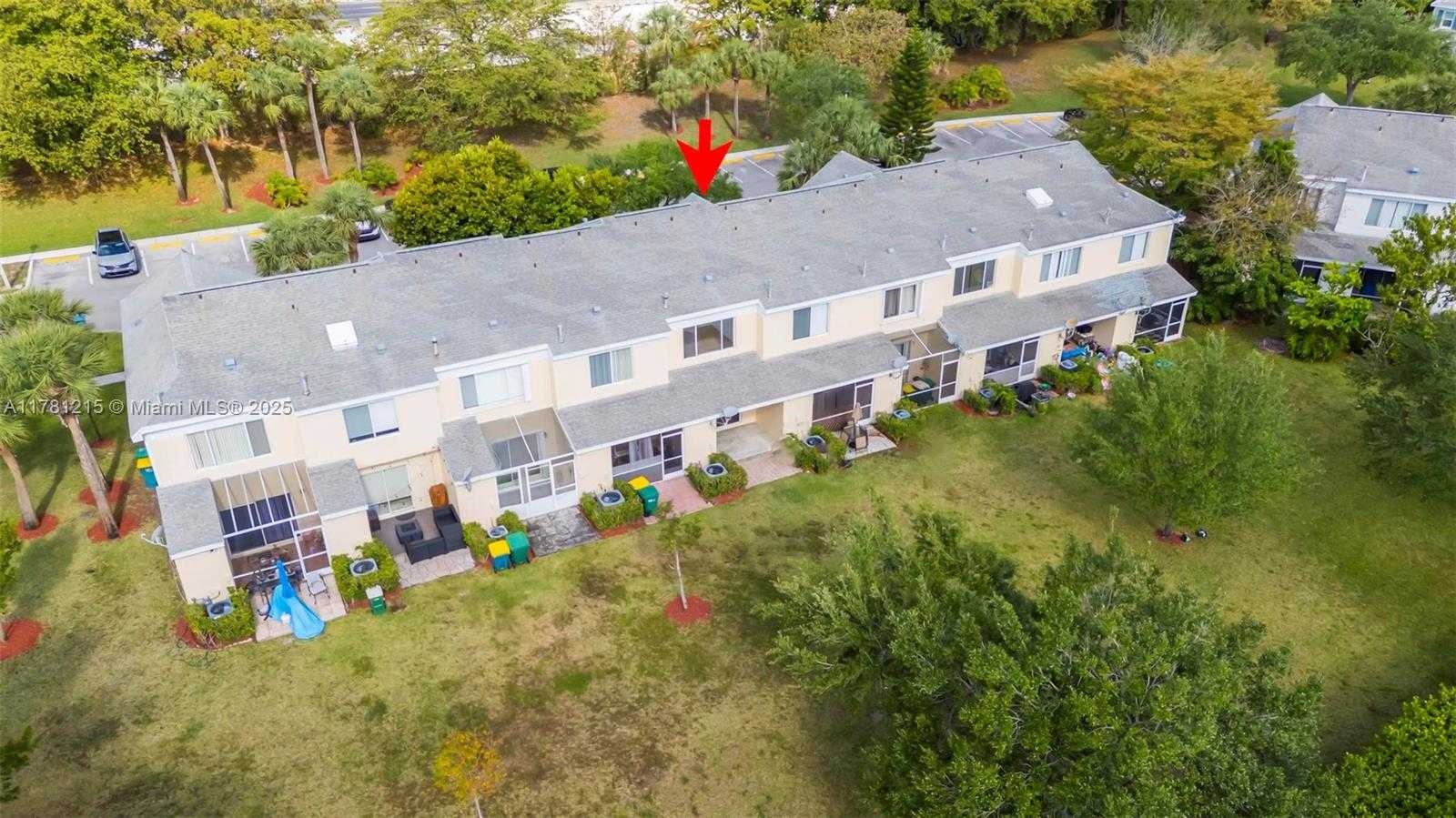 Small Image of 8151 SAN CARLOS CIR, Tamarac Number 38
