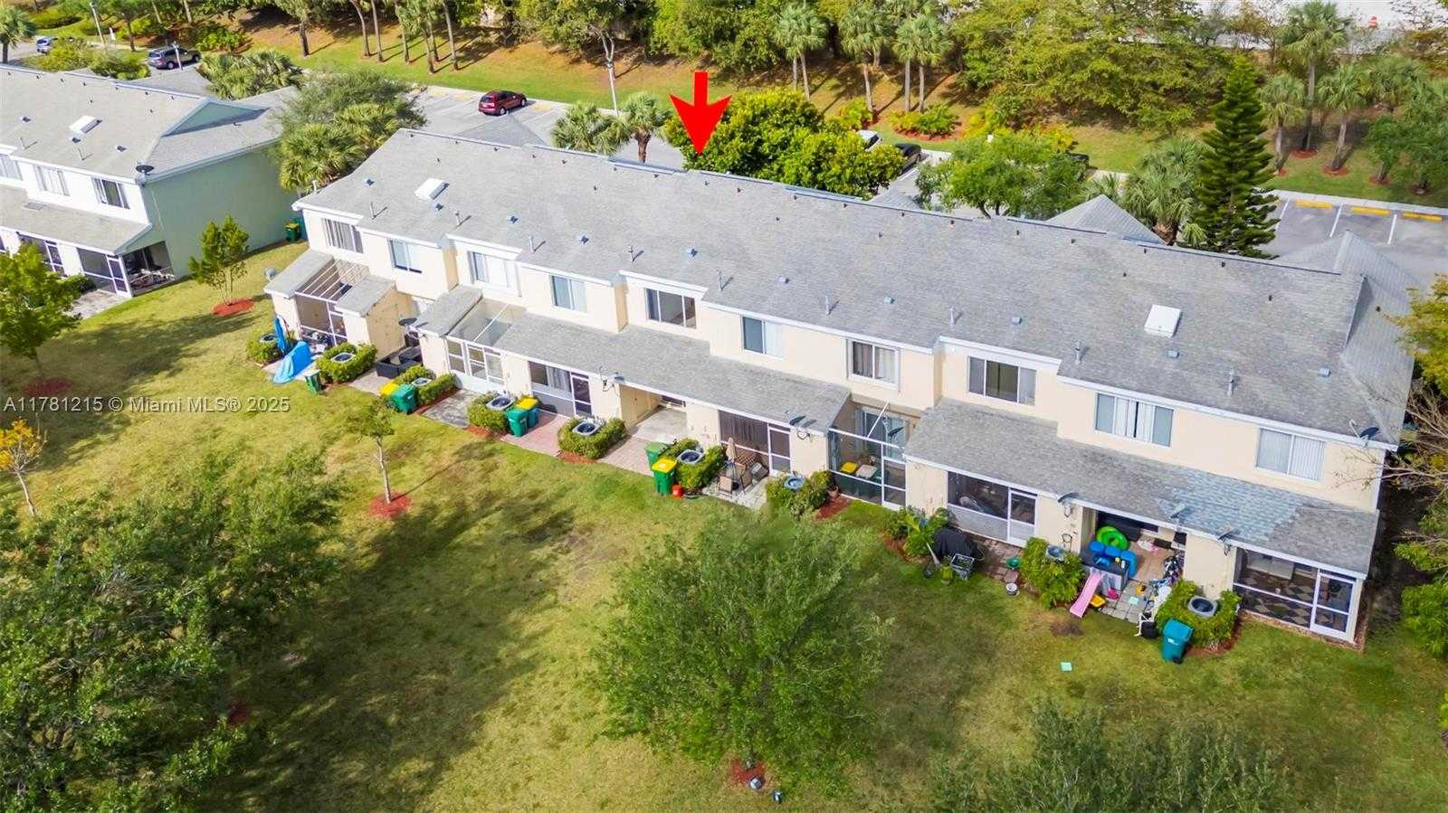 Small Image of 8151 SAN CARLOS CIR, Tamarac Number 41