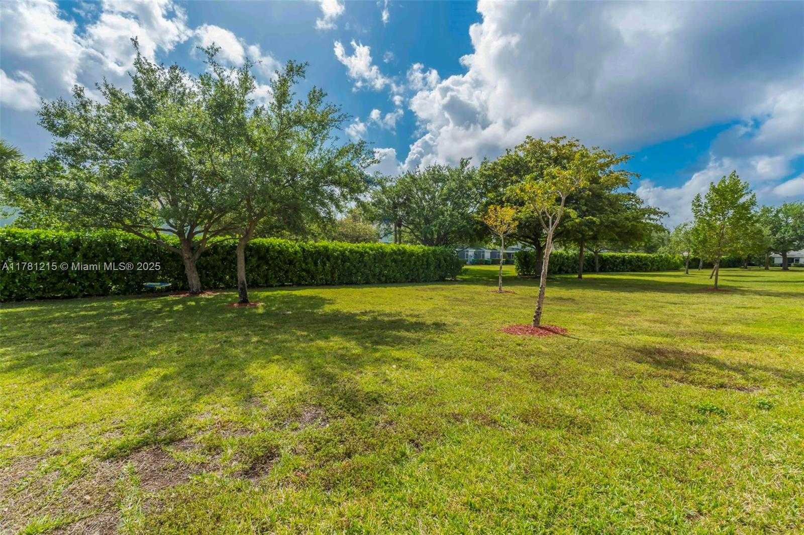 Small Image of 8151 SAN CARLOS CIR, Tamarac Number 48