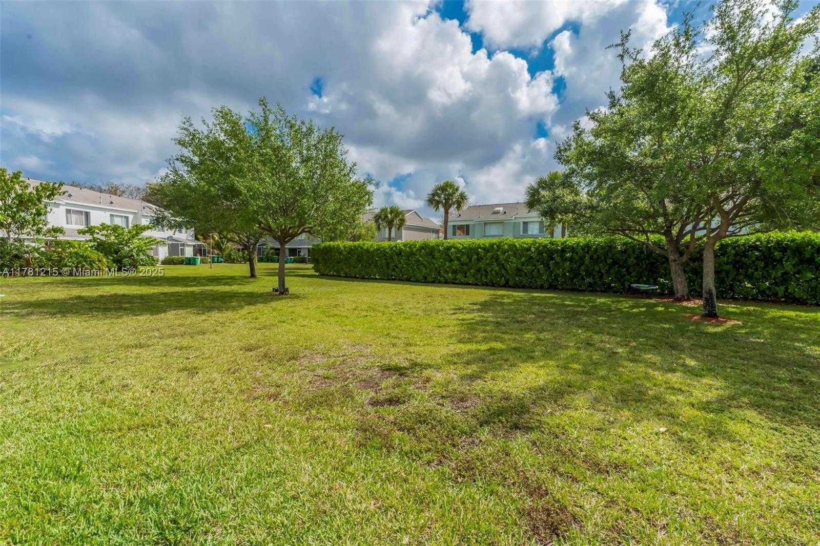 Small Image of 8151 SAN CARLOS CIR, Tamarac Number 49