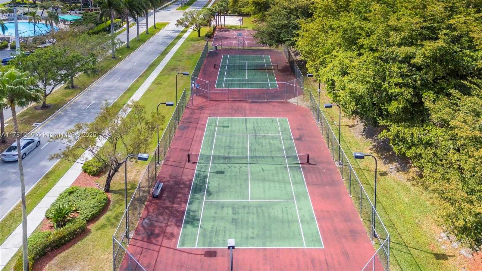 Small Image of 8151 SAN CARLOS CIR, Tamarac Number 51