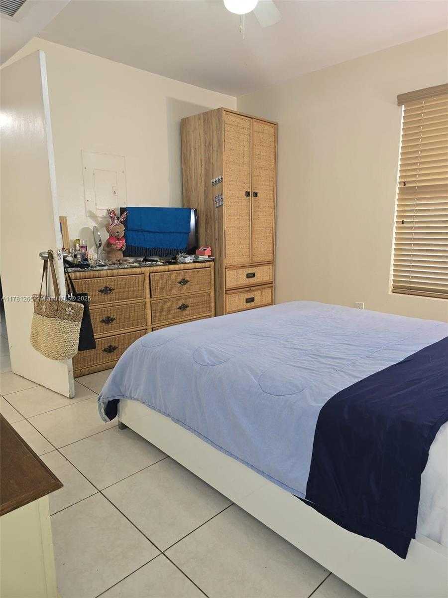 Small Image of 15290 SOUTH WEST 106TH LN #316, Miami Number 10