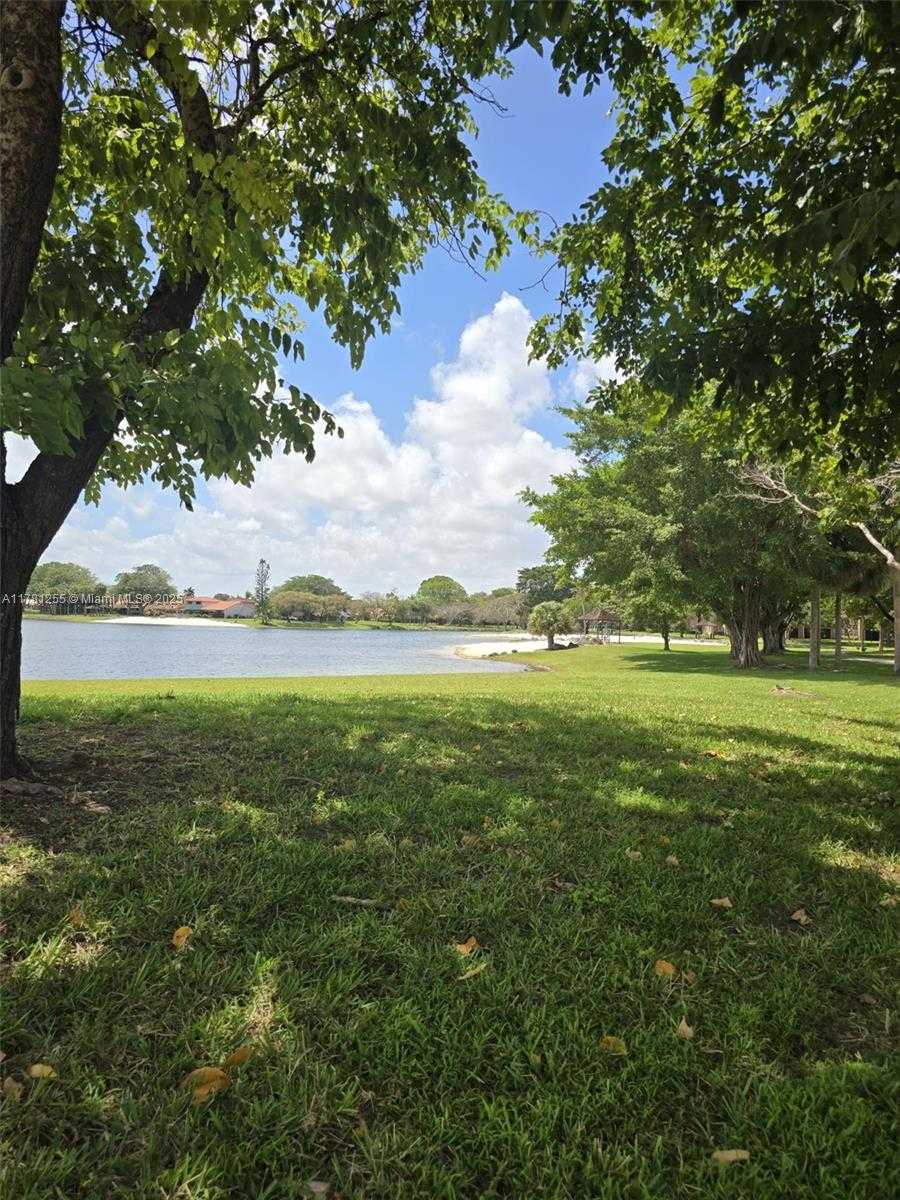 Small Image of 15290 SOUTH WEST 106TH LN #316, Miami Number 20