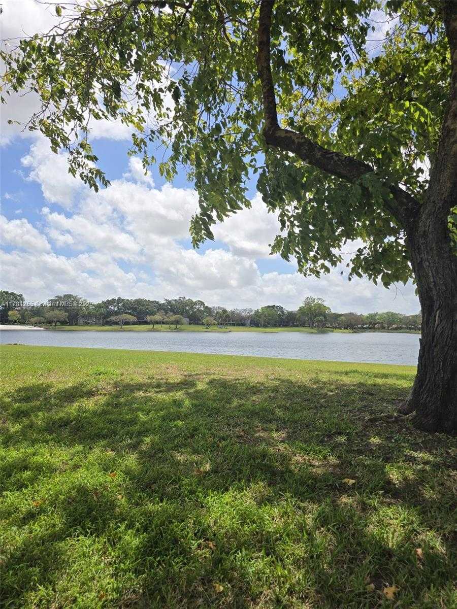 Small Image of 15290 SOUTH WEST 106TH LN #316, Miami Number 24