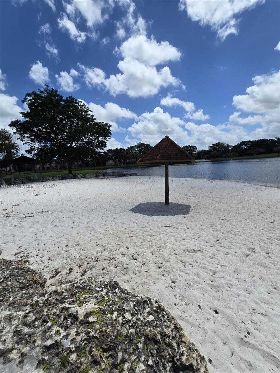 Small Image of 15290 SOUTH WEST 106TH LN #316, Miami Number 25