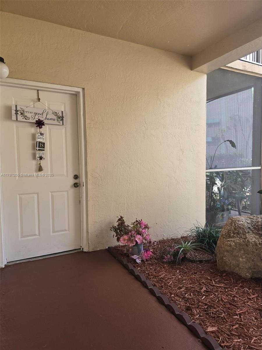 Small Image of 15290 SOUTH WEST 106TH LN #316, Miami Number 3