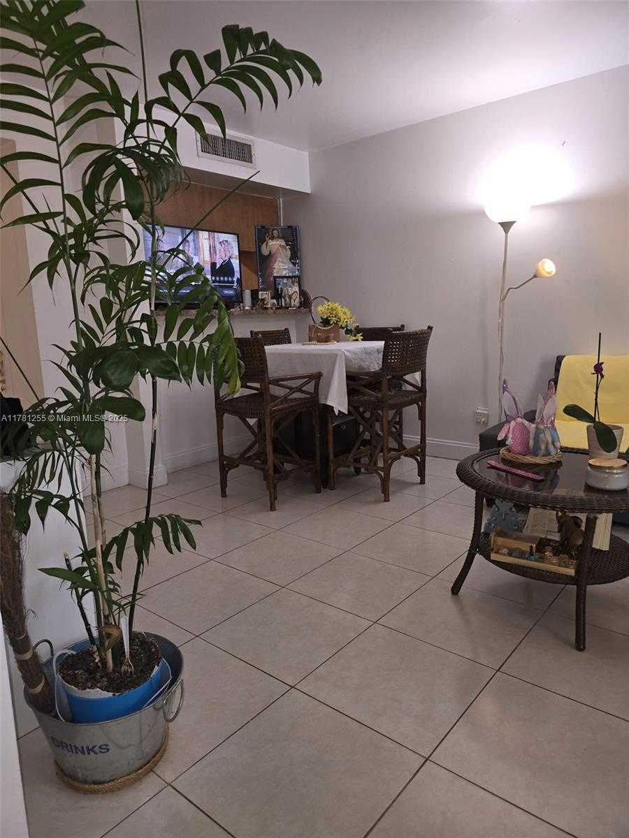 Small Image of 15290 SOUTH WEST 106TH LN #316, Miami Number 4