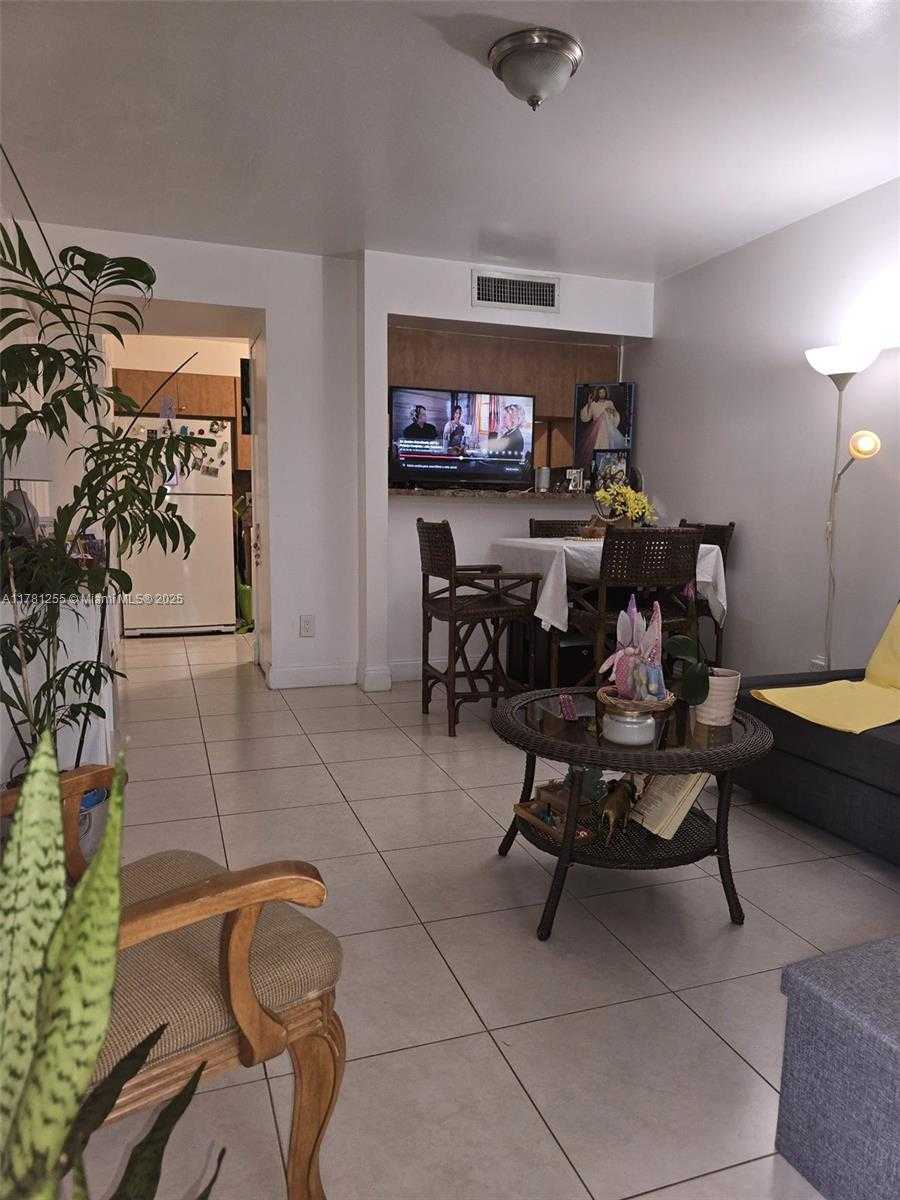 Small Image of 15290 SOUTH WEST 106TH LN #316, Miami Number 6