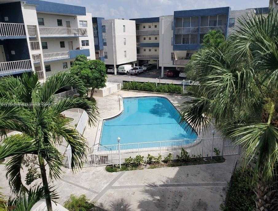 Small Image of 16750 NORTH EAST 10TH AVE #326, North Miami Beach Number 12