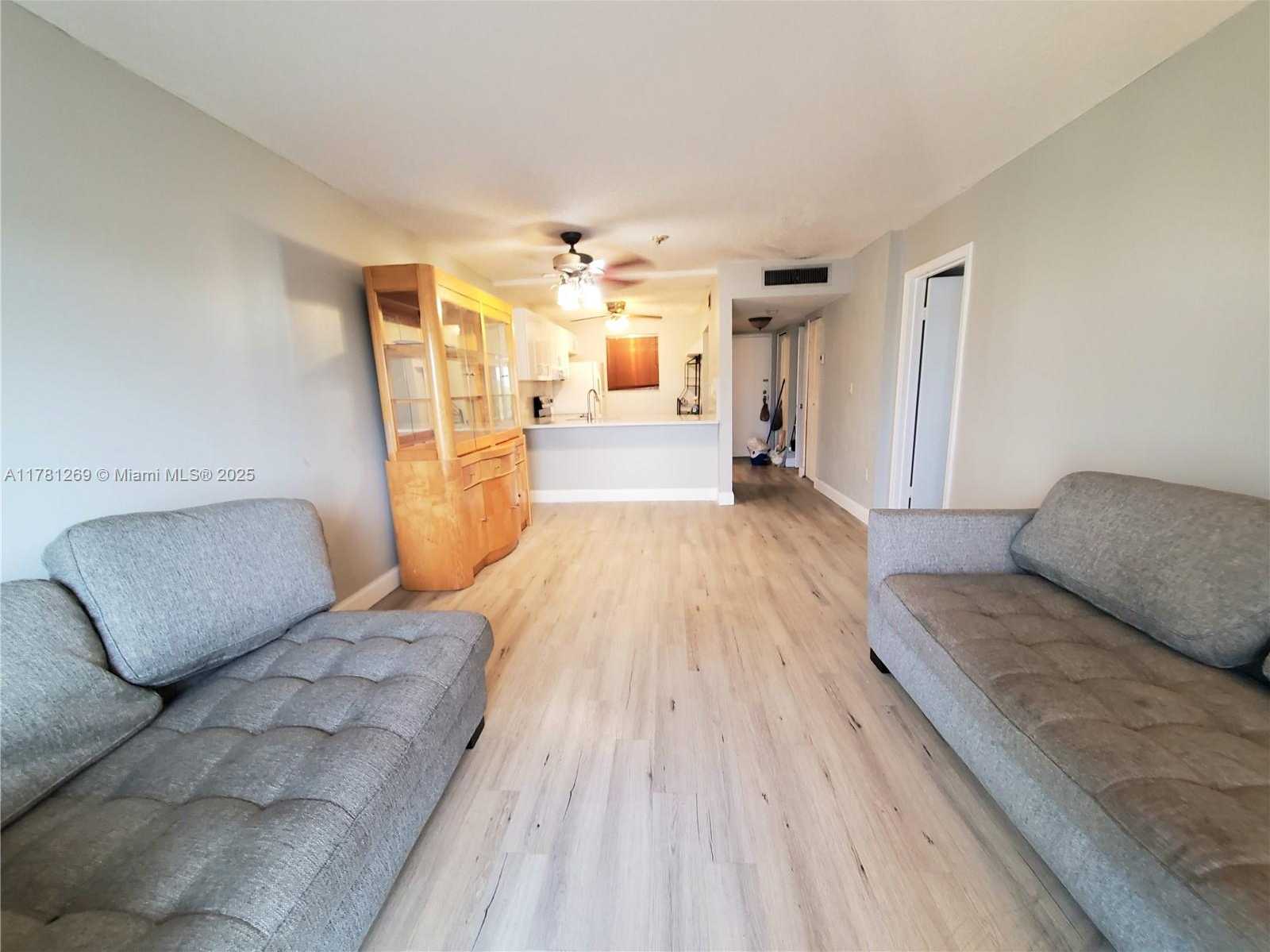 Small Image of 16750 NORTH EAST 10TH AVE #326, North Miami Beach Number 6
