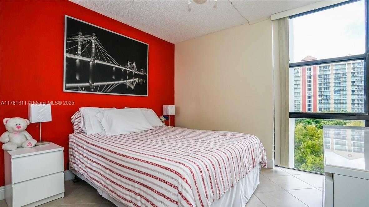Small Image of 17011 NORTH BAY RD #701, Sunny Isles Beach Number 16