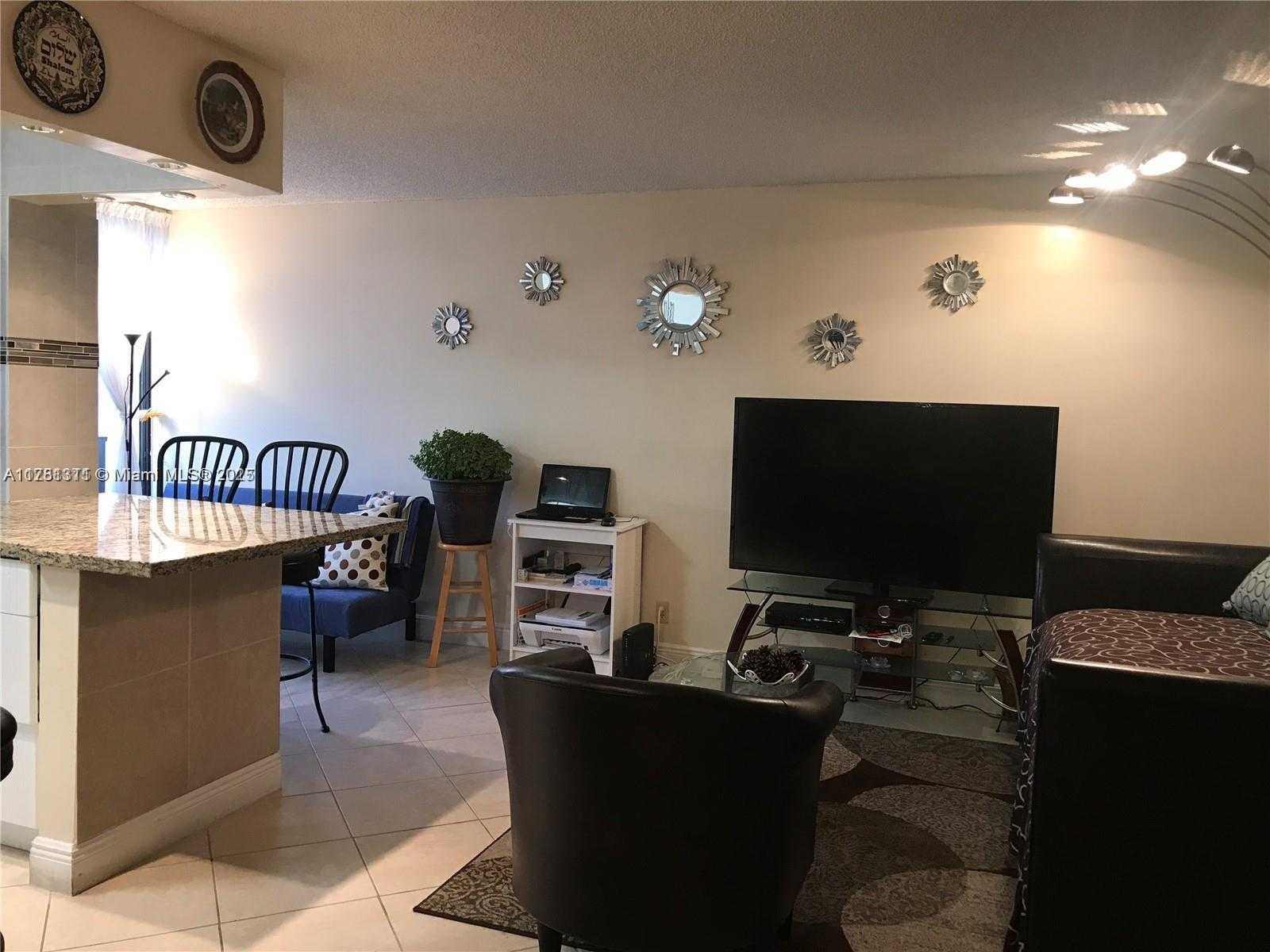 Small Image of 17011 NORTH BAY RD #701, Sunny Isles Beach Number 7