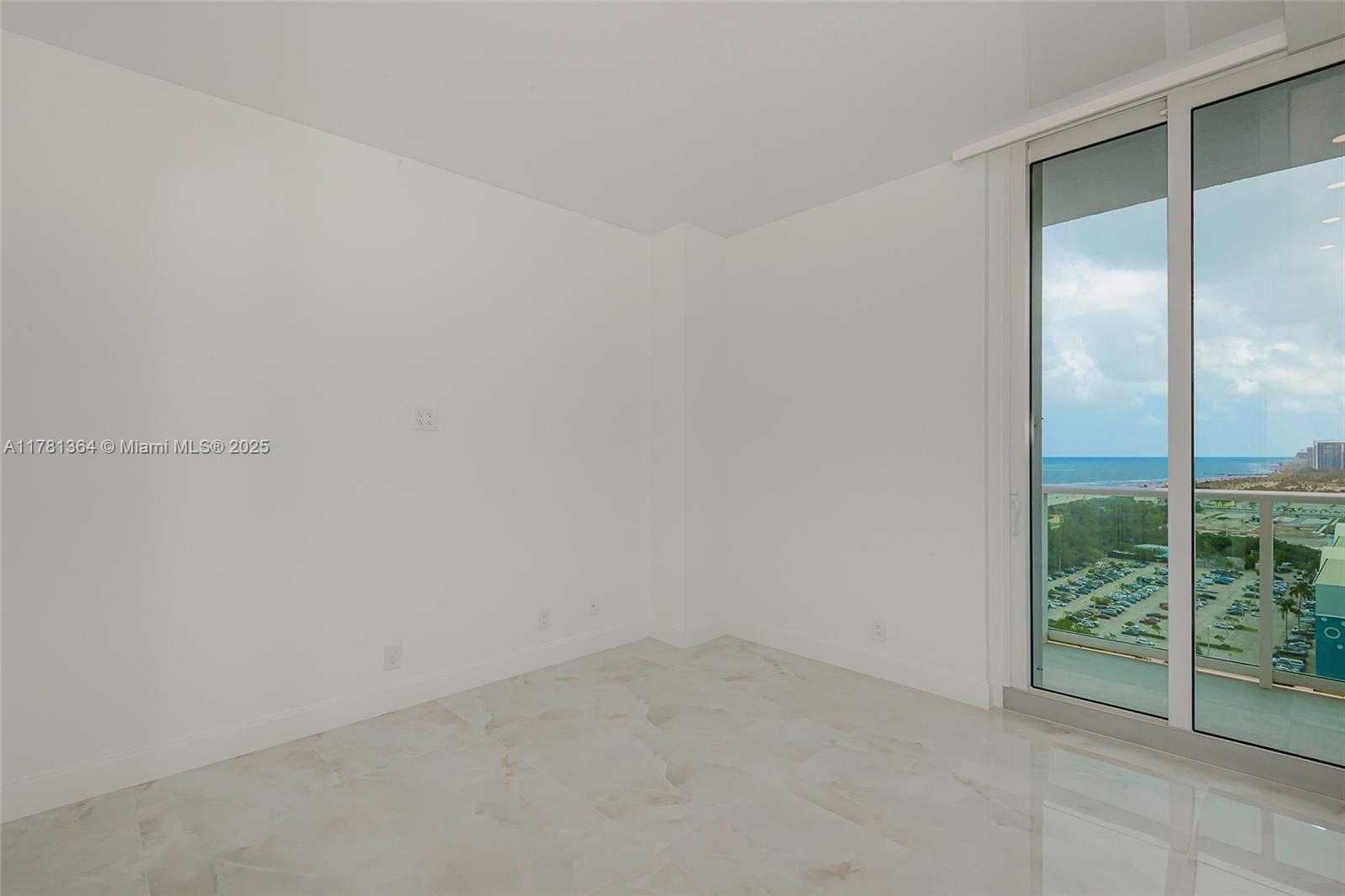 Small Image of 100 BAYVIEW DR #PH25, Sunny Isles Beach Number 15