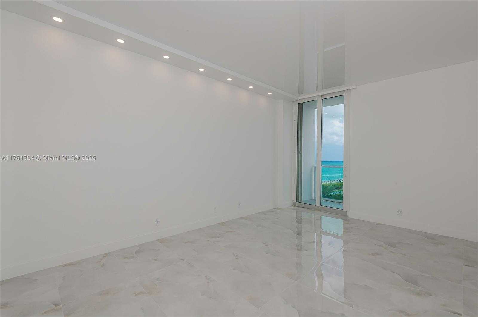 Small Image of 100 BAYVIEW DR #PH25, Sunny Isles Beach Number 18