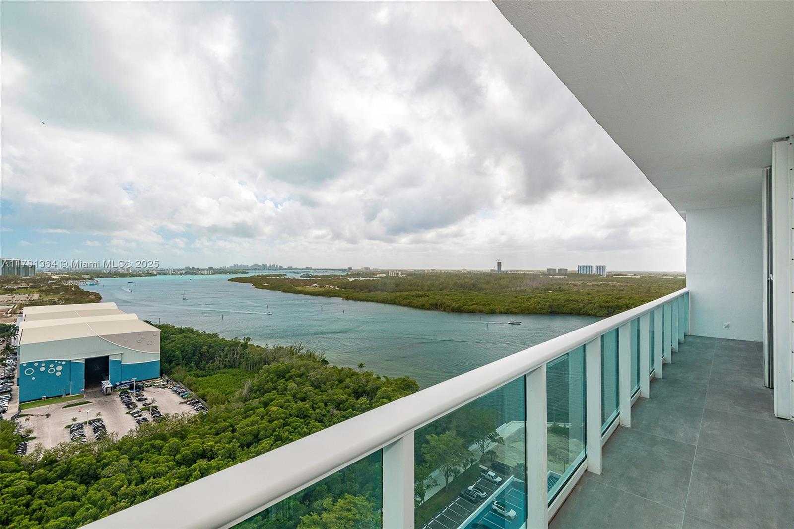 Small Image of 100 BAYVIEW DR #PH25, Sunny Isles Beach Number 27
