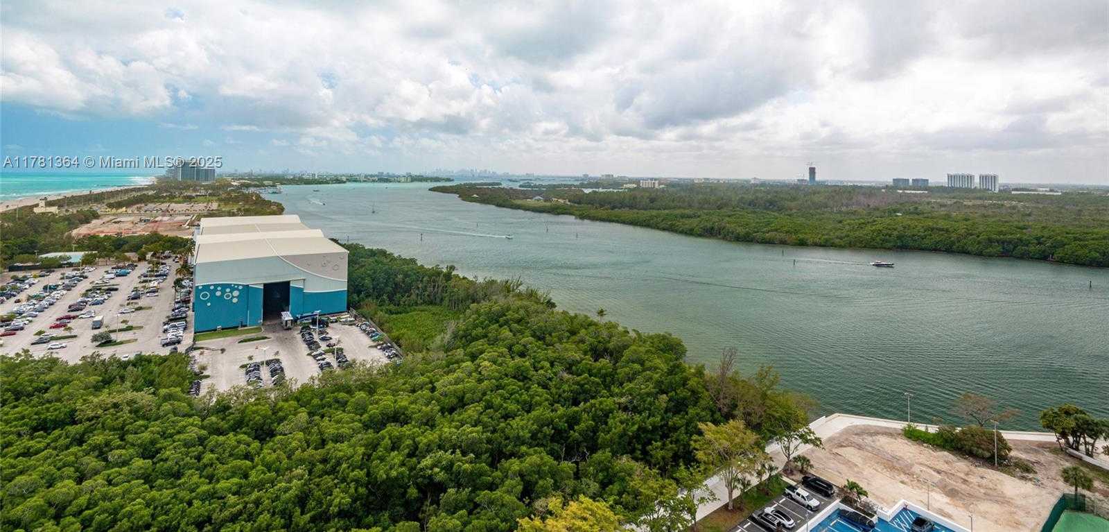 Small Image of 100 BAYVIEW DR #PH25, Sunny Isles Beach Number 28