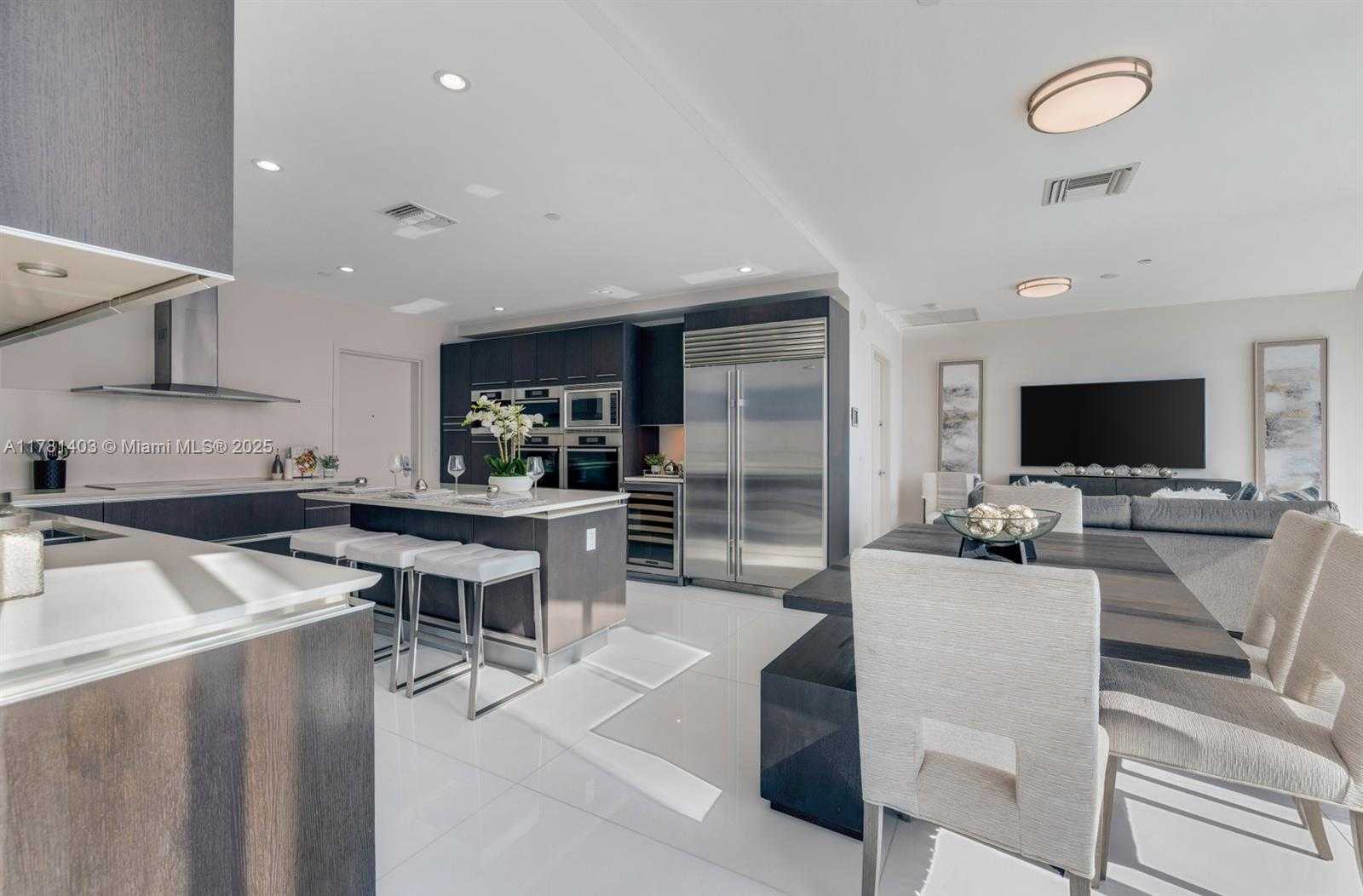 Small Image of 17001 COLLINS AVE #4305 Duplex, Sunny Isles Beach Number 18